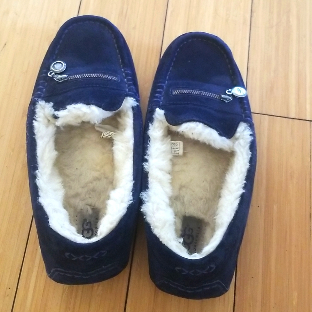Ugg shoes size 7